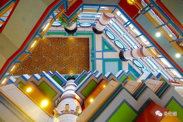 一年48万，奶茶妹妹要读剑桥MBA？这张学生卡信息量也太大