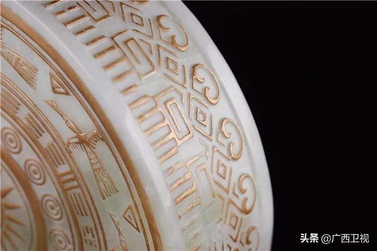 世界大赛奖杯对比,世界赛冠军奖杯归谁所有