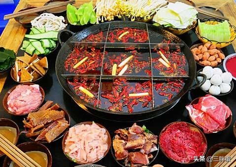 火锅蘸料油碟和芝麻酱哪个更好吃,吃火锅最正宗的麻酱蘸料