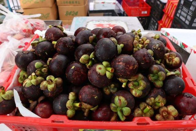 山竹怎么挑又大又甜没有烂的,山竹最甜的地方