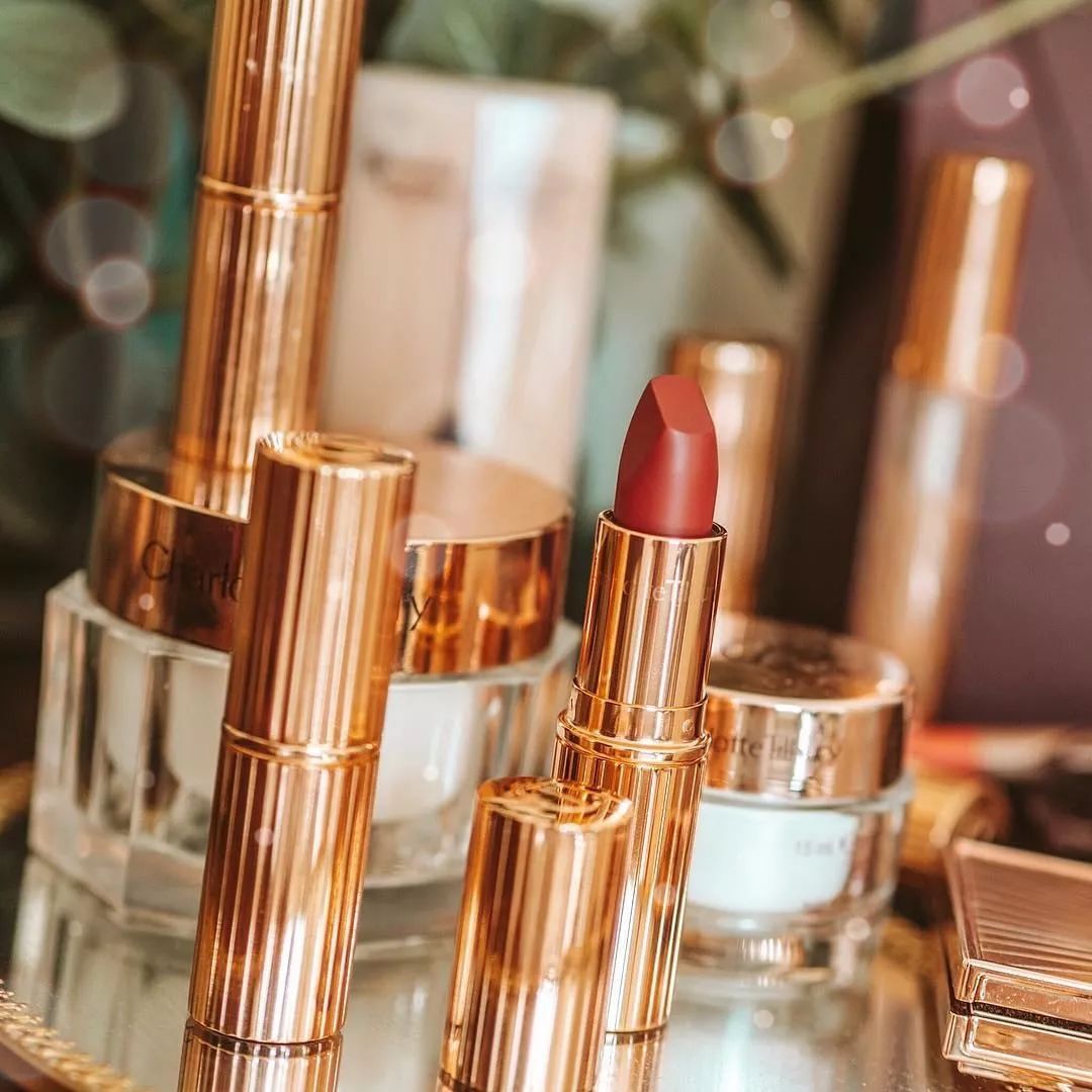 跟着“口红一哥”李佳琦下的单,翻车是常有的事,理智购物要紧记