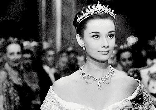 假日公主玫瑰花束,100种玫瑰之歌视频