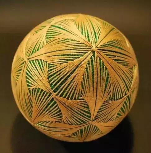 红底樱花手鞠球编织视频,大唐手鞠球编织教程