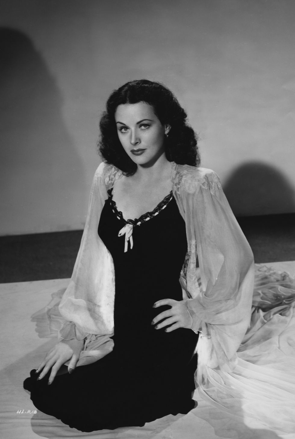 内衣的复古名人从睡衣和睡衣到下一个无所事事