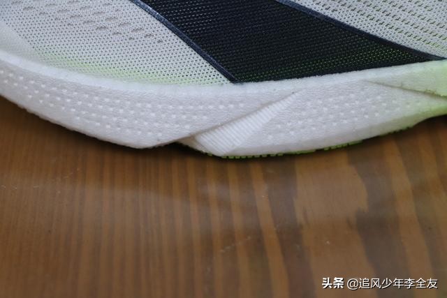 李宁新出三款跑鞋哪个最值得买,李宁跑鞋哪个系列最值得买