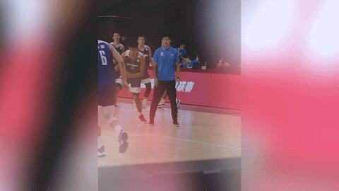 2米05内线,防守大闸生涯盖帽