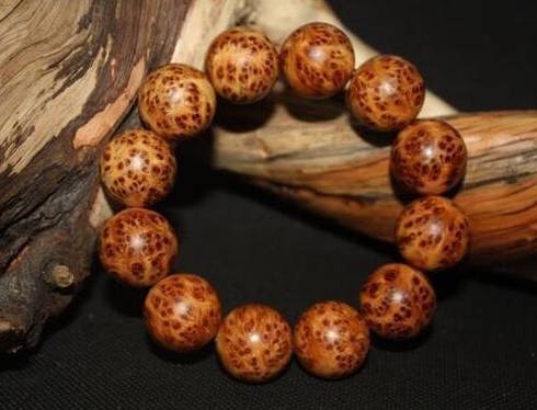 崖柏手串盘玩步骤,崖柏手串怎么盘玩才会更亮