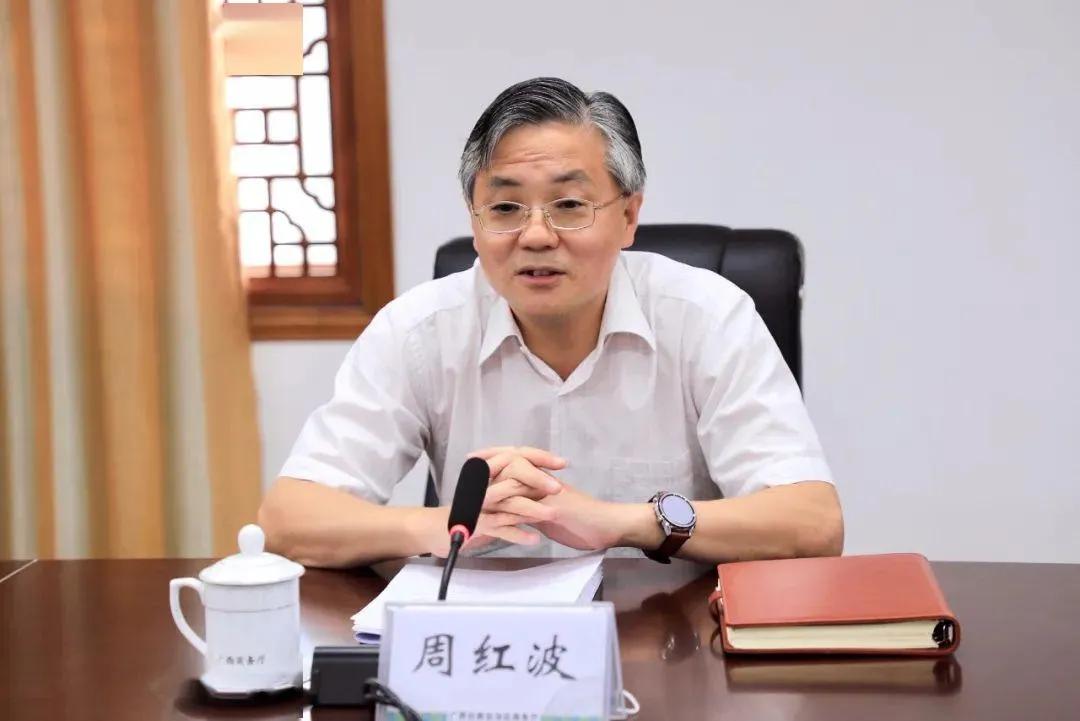 当了近10年省会市长的“70后”,跨省任省委常委