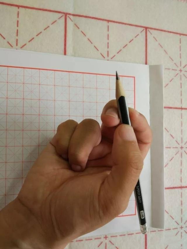 握笔写字正确姿势视频教程幼儿,握笔写字的正确方法和姿势
