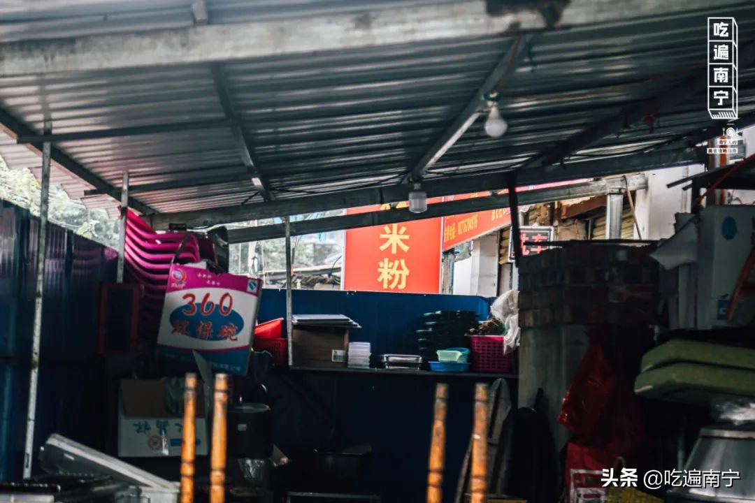 桂林本地人爱吃的桂林米粉,一碗桂林米粉吃出了我儿时味道