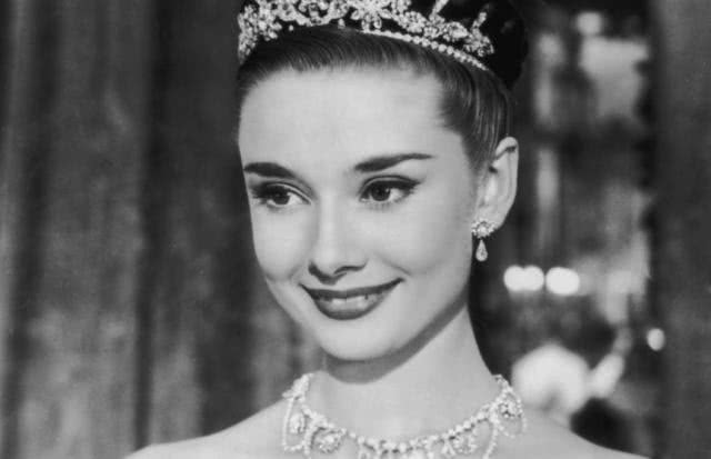 昆凌是混血吗,李小璐昆凌混血照