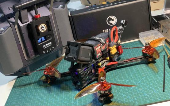 大疆第三代穿越机上市时间,大疆无人机穿越机最新发布会