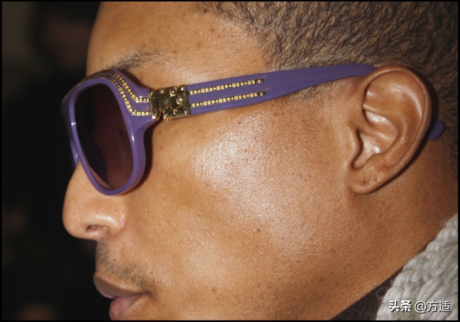说唱歌手喜欢戴的眼镜,说唱歌手戴的无框眼镜推荐