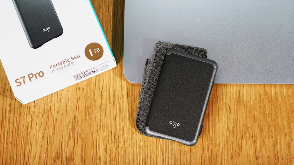 移动硬盘和移动固态硬盘的优缺点,固态移动硬盘和机械移动硬盘对比