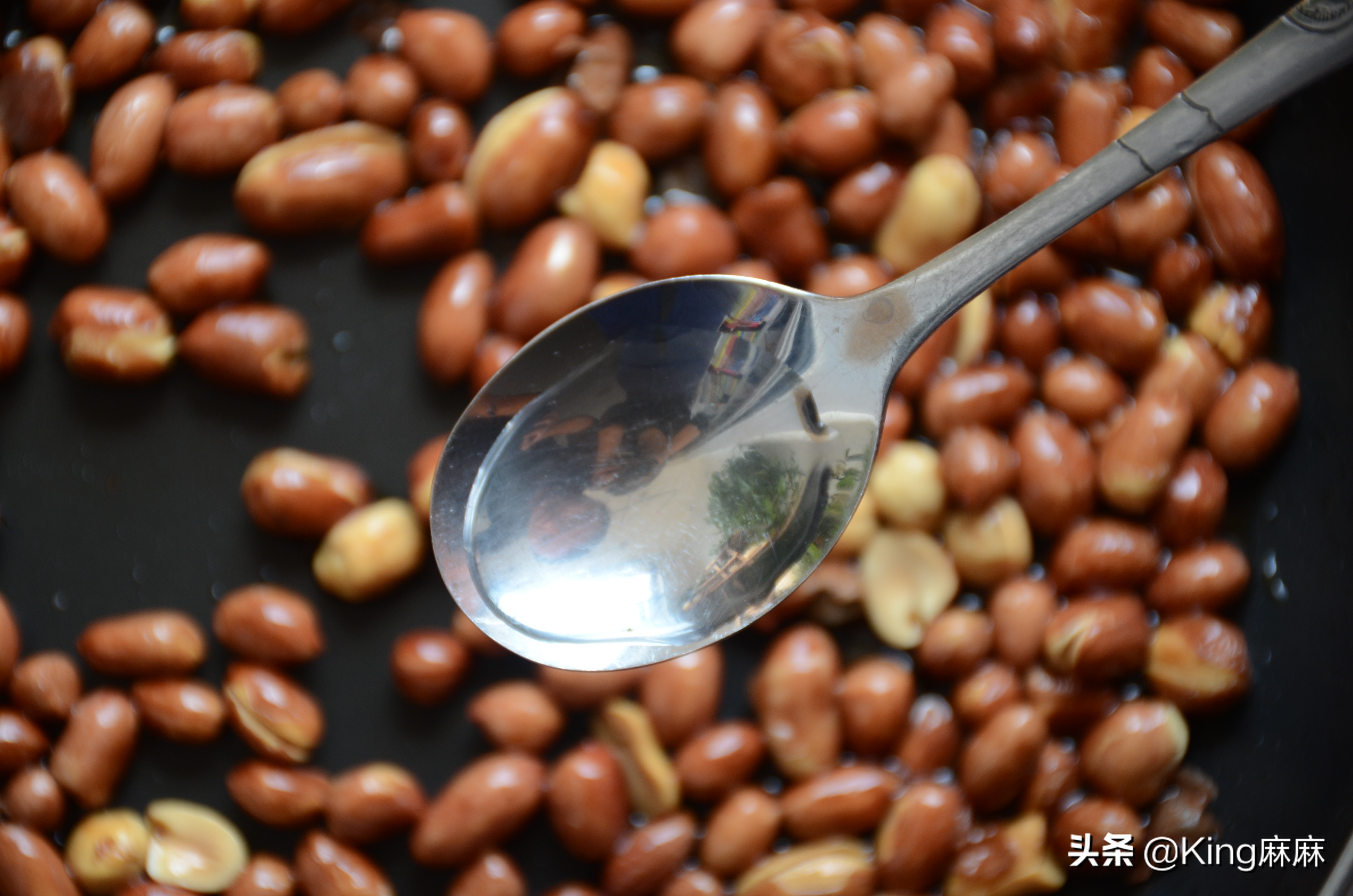 炒花生米不用火,回潮炸花生米怎么用空气炸锅变脆