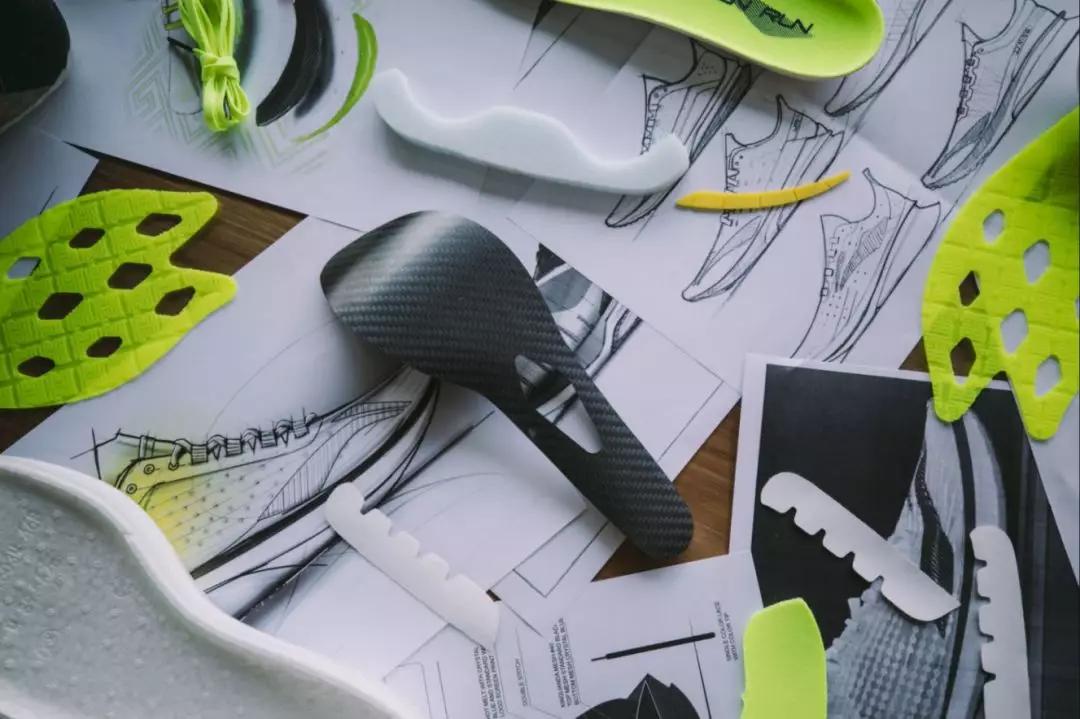 亚瑟士碳板跑鞋metaspeedsky,up302.0elite碳板跑鞋