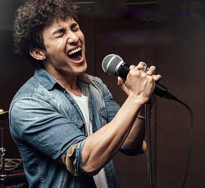 舒尔sm58现场音质,舒尔58s演唱效果