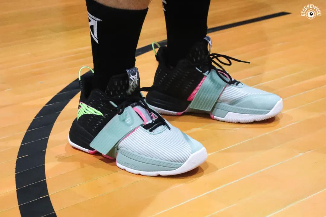 无论是打球还是穿鞋,你都「要疯」一点|KVSN众测