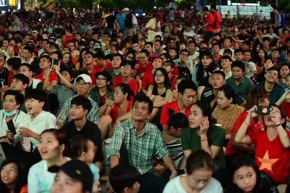 越南人很喜欢足球,越南有多喜欢足球