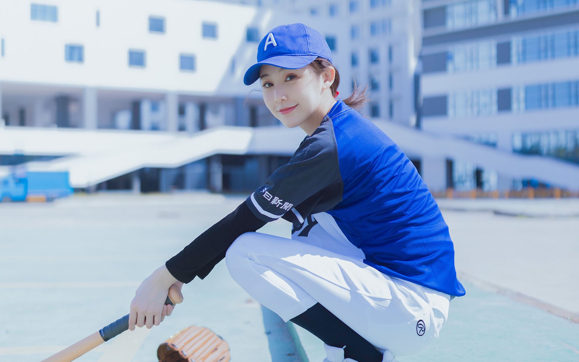 五种职业女人工资不高眼光高,女生不要找这几种职业谈恋爱