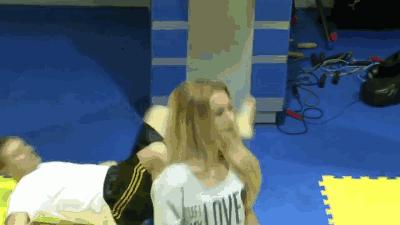 女生防狼术gif,姑娘防狼术视频