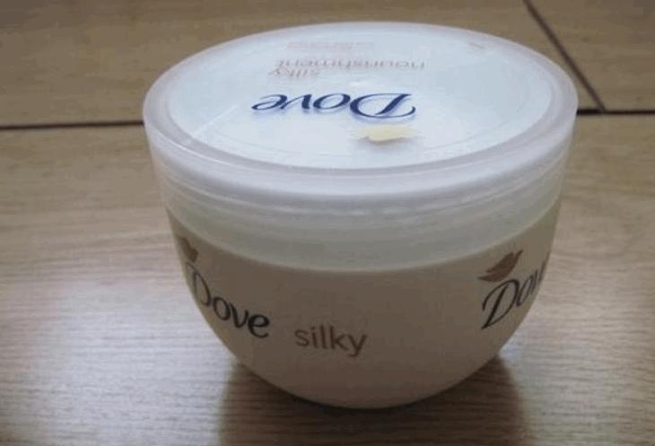 身体乳几时涂抹好一点呢,身体乳抹的时候需要做什么