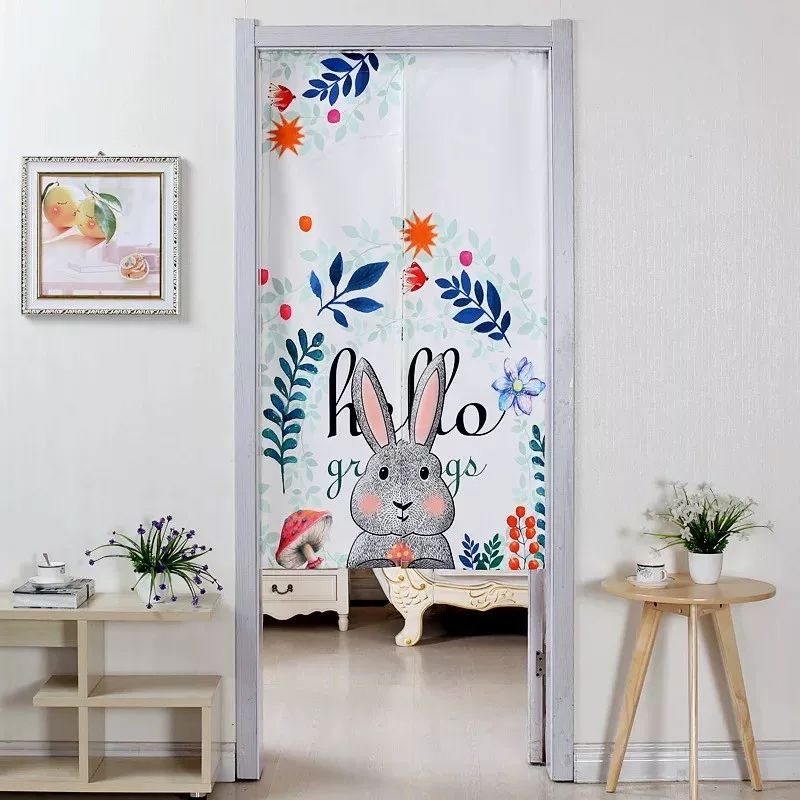 入户门正对卫生间门挂珠帘有用吗,入户门正对卫生间门怎么挂葫芦