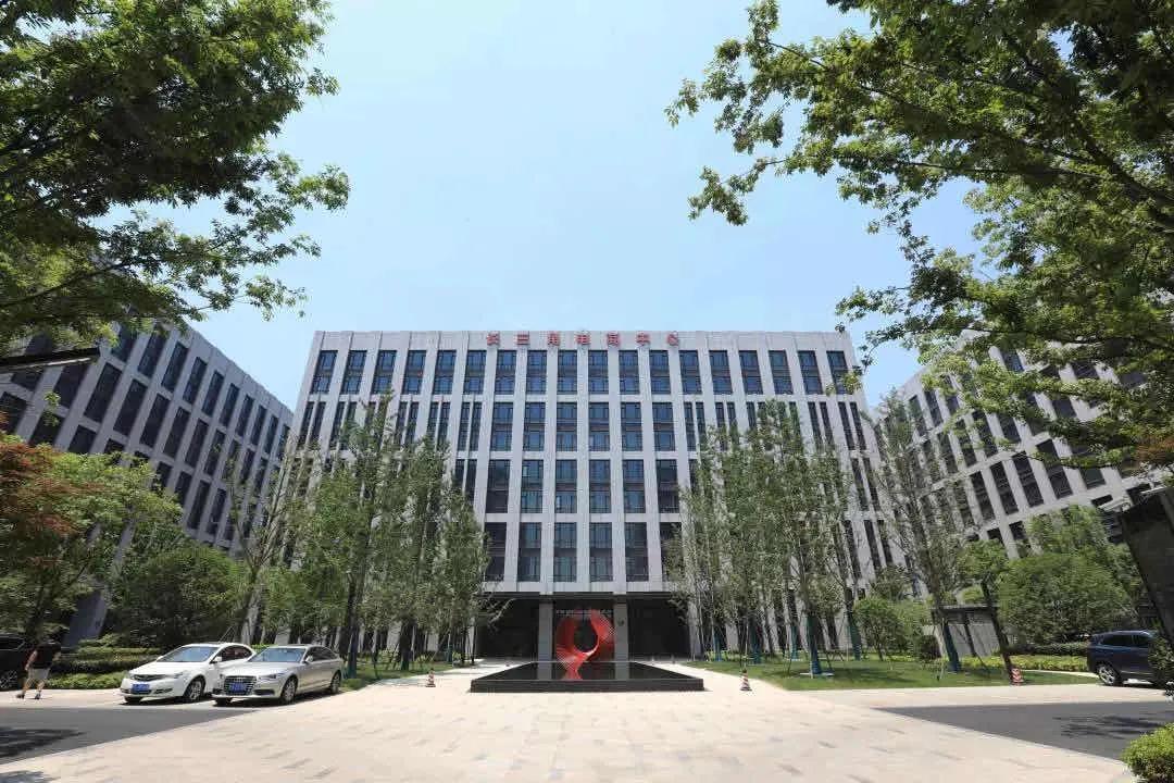 首家民营开发商跟上，星月投资减免数百家小微企业办公租金