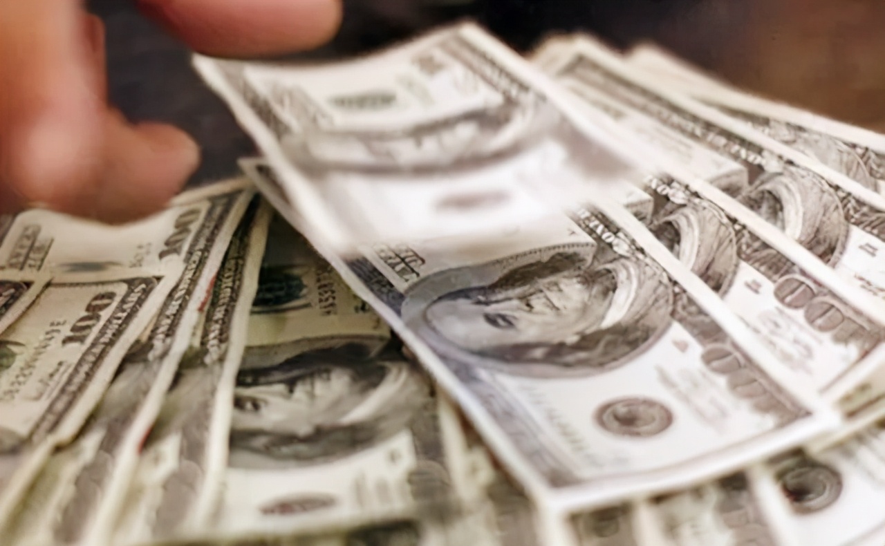 抛售美国国债换回的是美金吗,中国抛售美国国债是什么意思