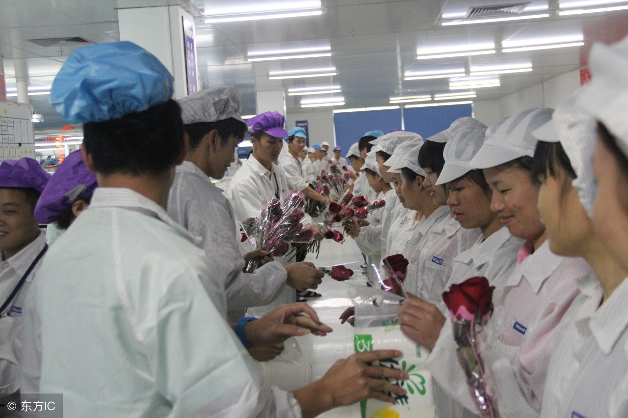 可以修改原始考勤记录数据的是哪种人脸指纹考勤机?