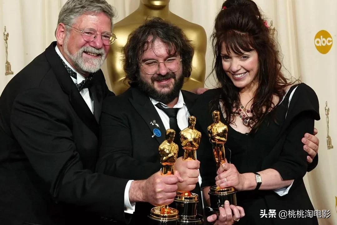 相隔20年的指环王再现荧幕,20年前的指环王依旧是魔幻电影