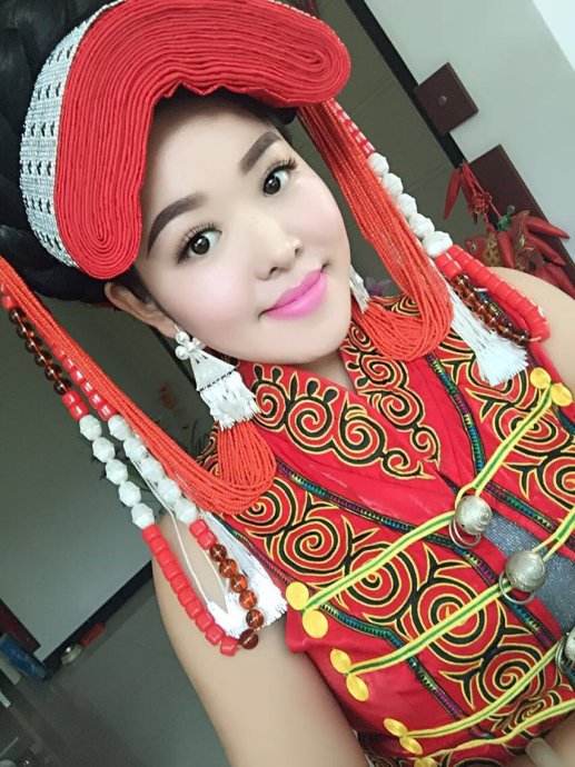 少数民族的首饰为什么多,各个民族的首饰和特点是什么