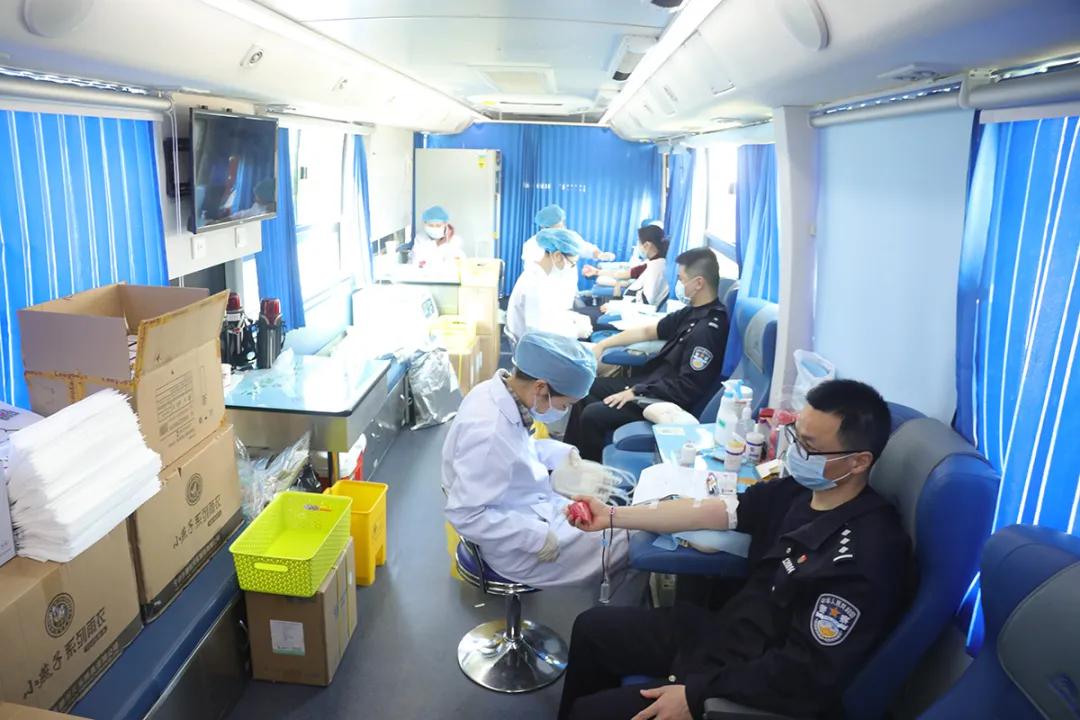 共同关注无偿献血助力抗疫,无偿献血助抗疫奉献爱心显担当