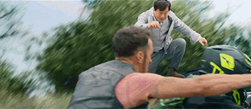 年轻的成龙有多能打,66岁的成龙还会武功吗