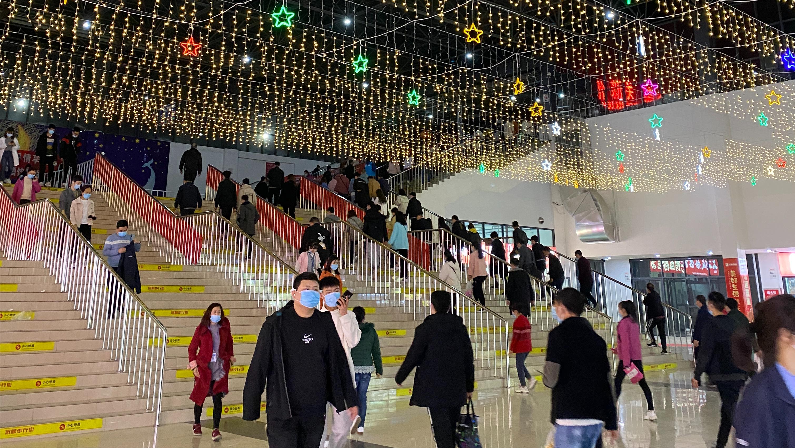 没有学历的人来富士康能做什么？