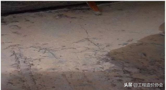 建筑工程质量通病防治手册最新版,市政道路工程质量通病原因