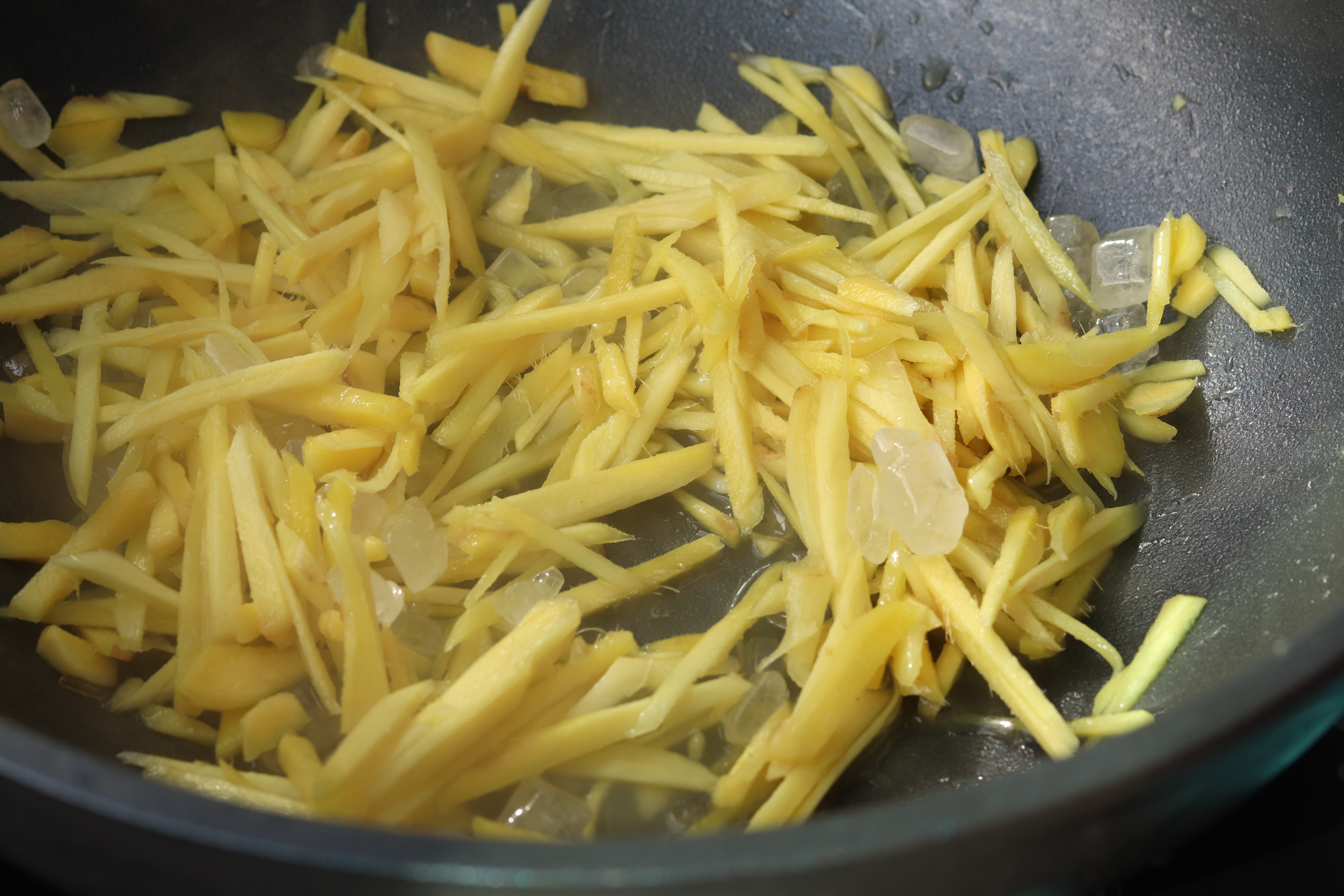 三伏天来杯姜糖茶赶走寒凉,适合夏天喝的防暑饮品红糖姜茶