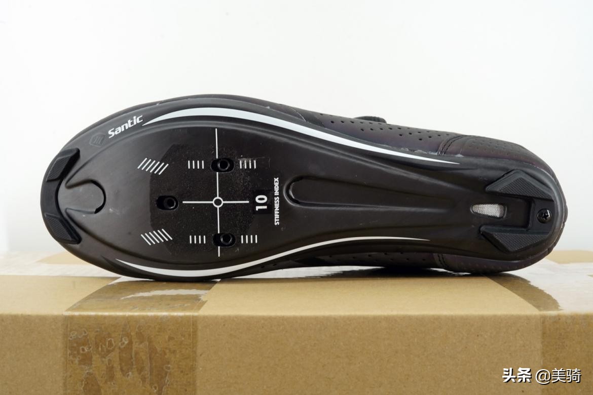 国产抗造碳底锁鞋推荐,入门公路锁鞋品牌推荐