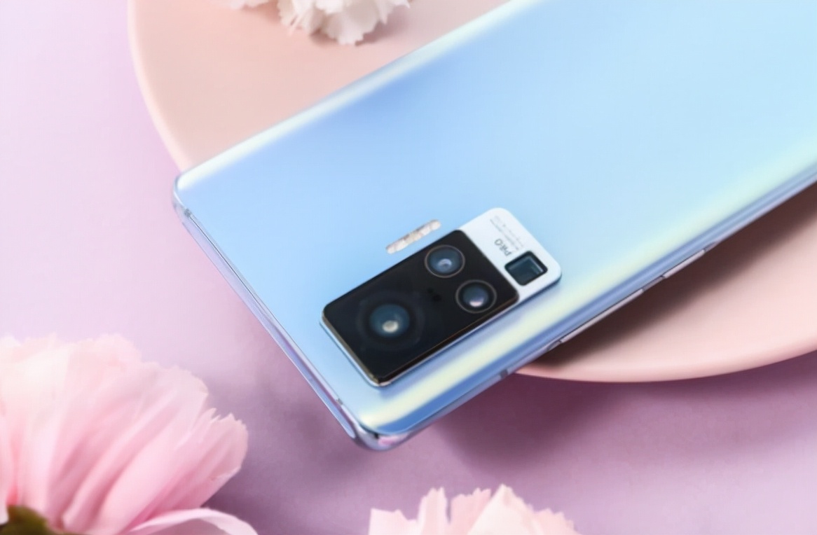 买手机注意4点，掌握挑选手机的精髓，你也能成为一个“内行人”