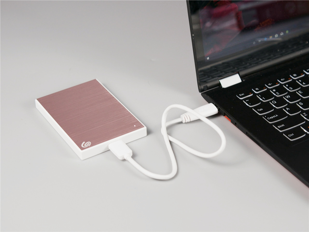 希捷2tb移动硬盘有几个盘片,希捷2tb移动硬盘功率多少