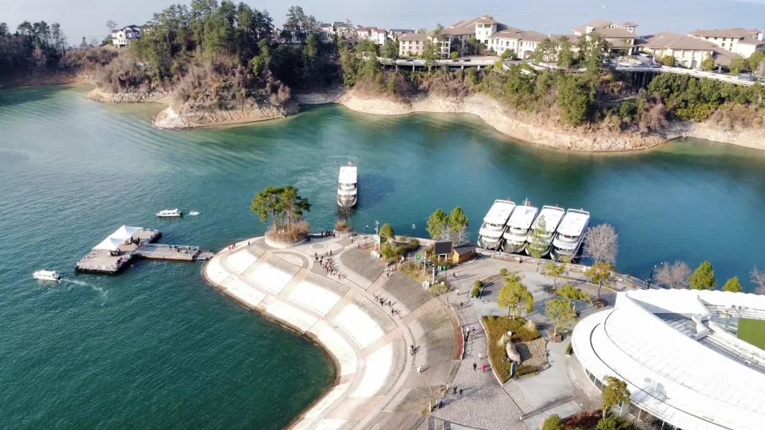 石河子适合1-2天短途旅游,石河子一日旅游攻略最新