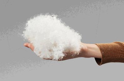 羽绒服脏了千万别丢,羽绒服脏了不洗怎么擦干净