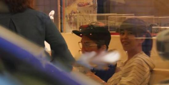 专辑张张大卖，事业一路高歌，这是我们忘掉他风流史的理由？