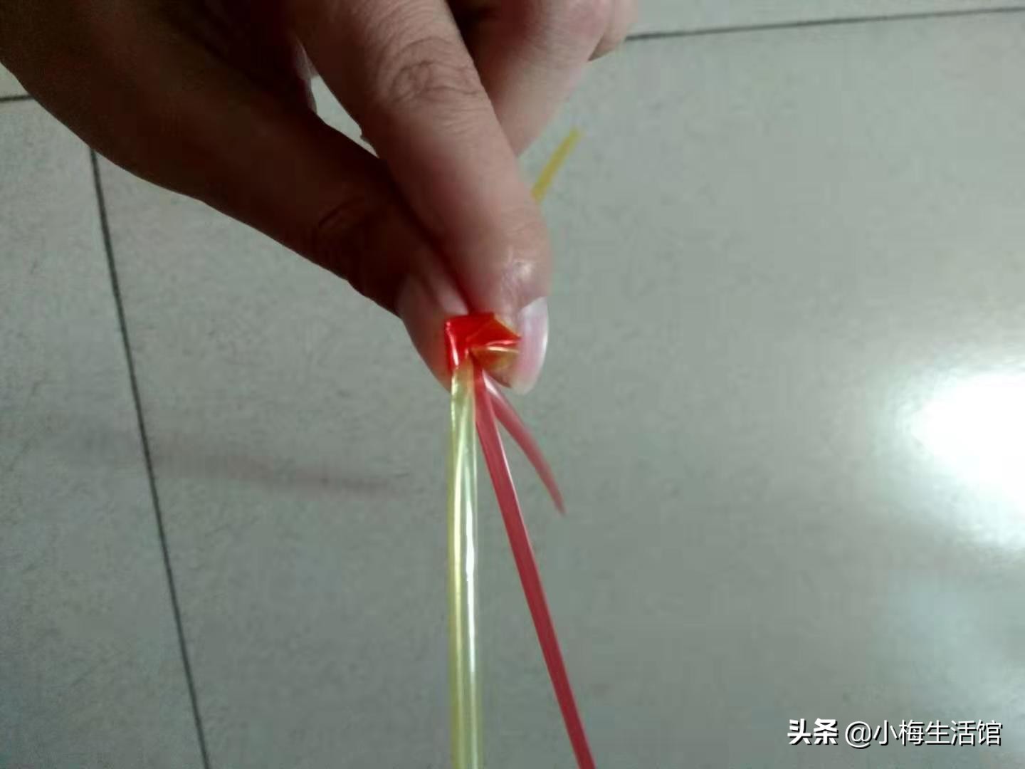 用卫生纸折玫瑰花慢教程,最简单大玫瑰花折法2步