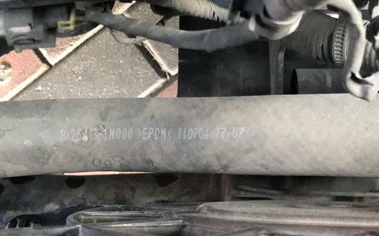 稀有跑车还带无边框车门，只要7万为何打入车市冷宫