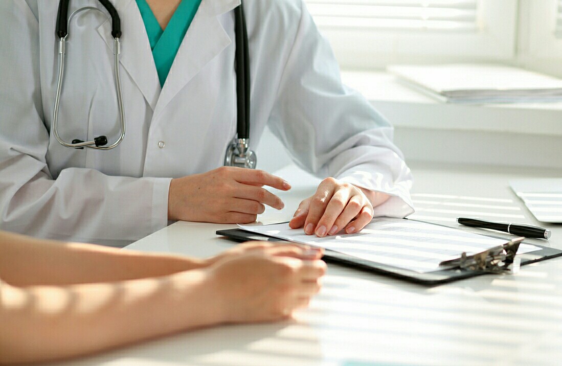 得了癌症是化疗好还是中药调理好,癌症治疗用中医还是西医