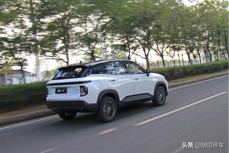 2020款新宝骏rs-1.5t自动挡顶配图片,新宝骏rs-3中配黑科技