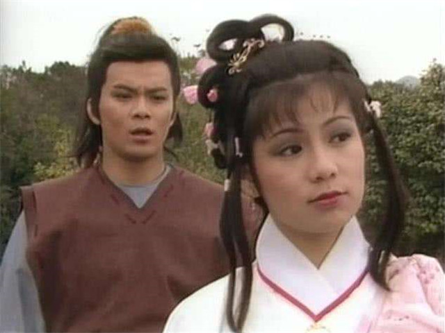 金庸为何取名天龙,金庸写射雕英雄传的故事