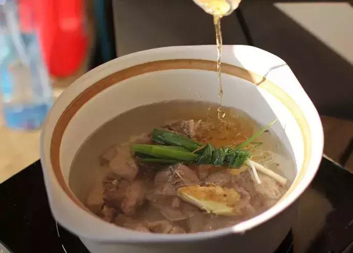 半天卖出500斤！这玩意全身是宝，一到秋天杭州人就扎堆去吃