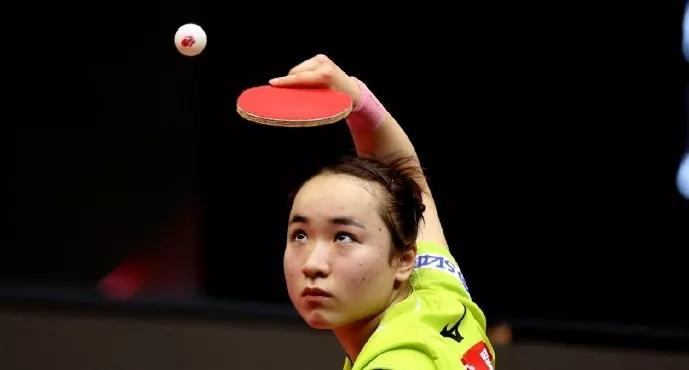 伊藤美诚勾手发球搞笑图片,伊藤美诚勾手发球教学视频